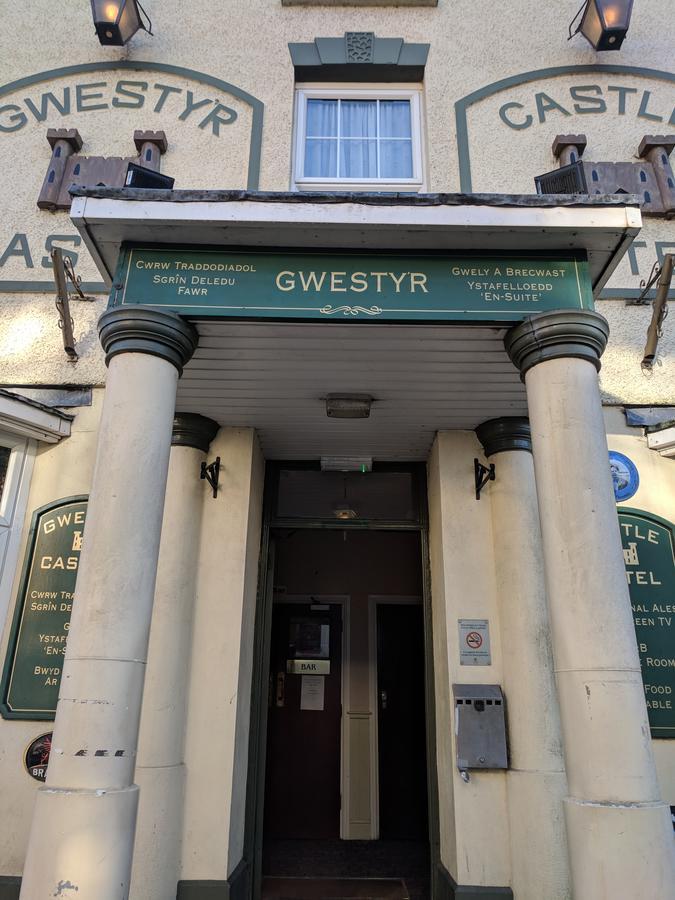 The Castle Hotel Lampeter Exterior photo